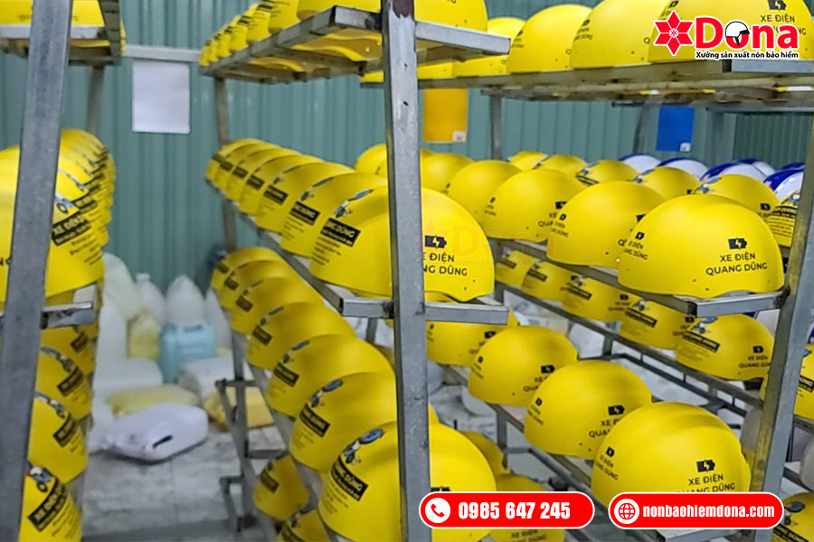 Xưởng sản xuất nón bảo hiểm in logo