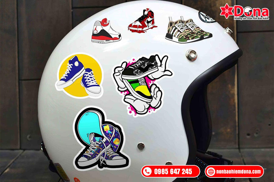 Mũ bảo hiểm dán Sticker