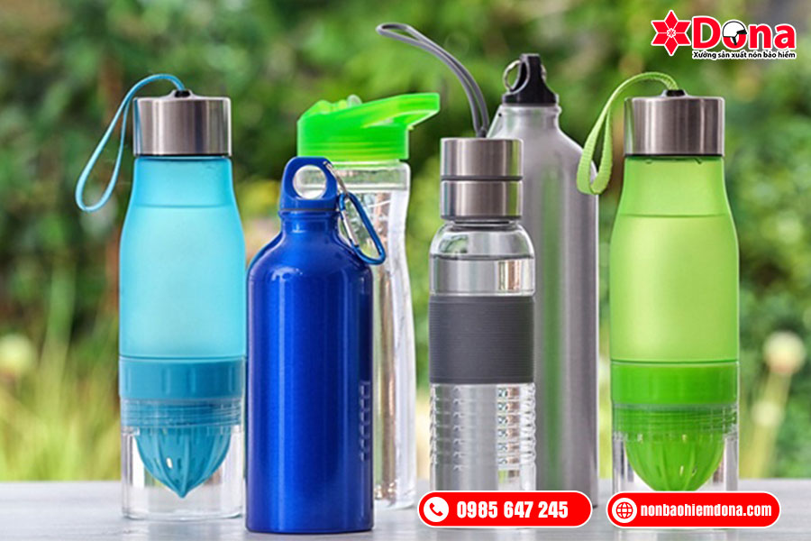 Bình nước cá nhân là món quà tuyệt vời cho học sinh cấp 1