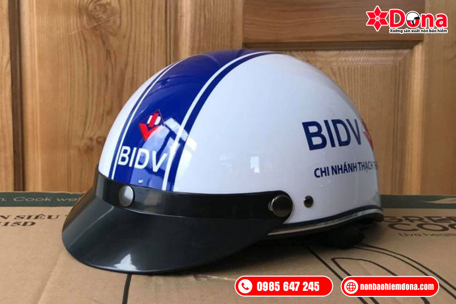 Mũ bảo hiểm in logo theo yêu cầu mang lại nhiều lợi ích