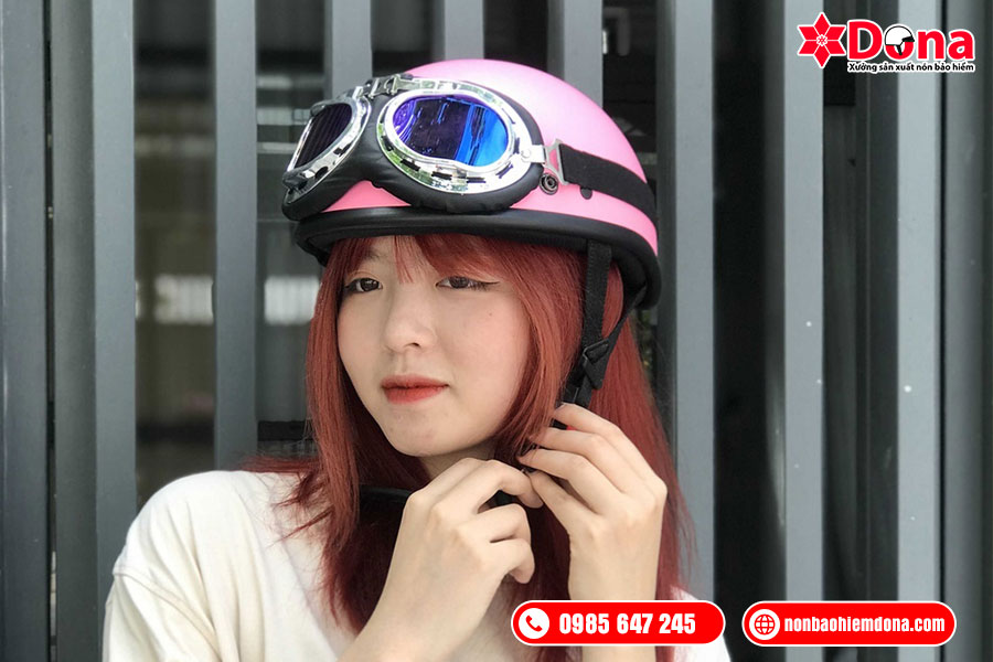 Mũ bảo hiểm có kính cho nữ