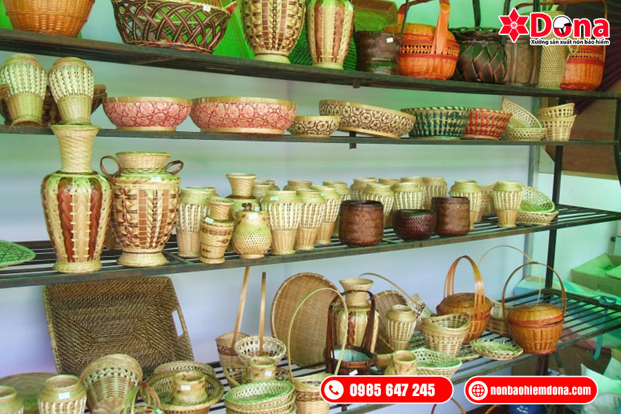 Tặng quà đồ thủ công mỹ nghệ cho khách hàng nước ngoài