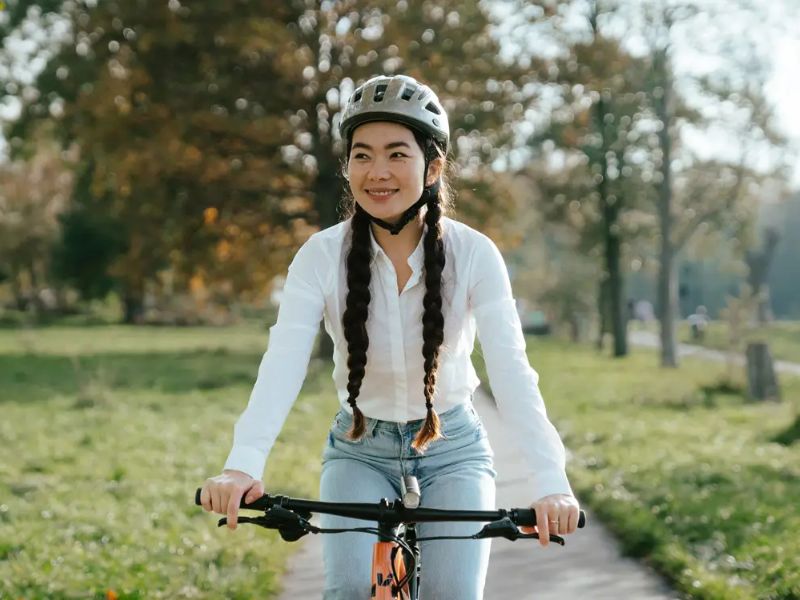 Những sai lầm phổ biến người mới thường mắc phải khi chọn nón bảo hiểm xe đạp